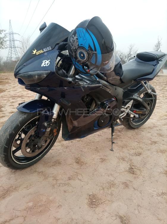 Yamaha FZ6R - 2005  Image-1