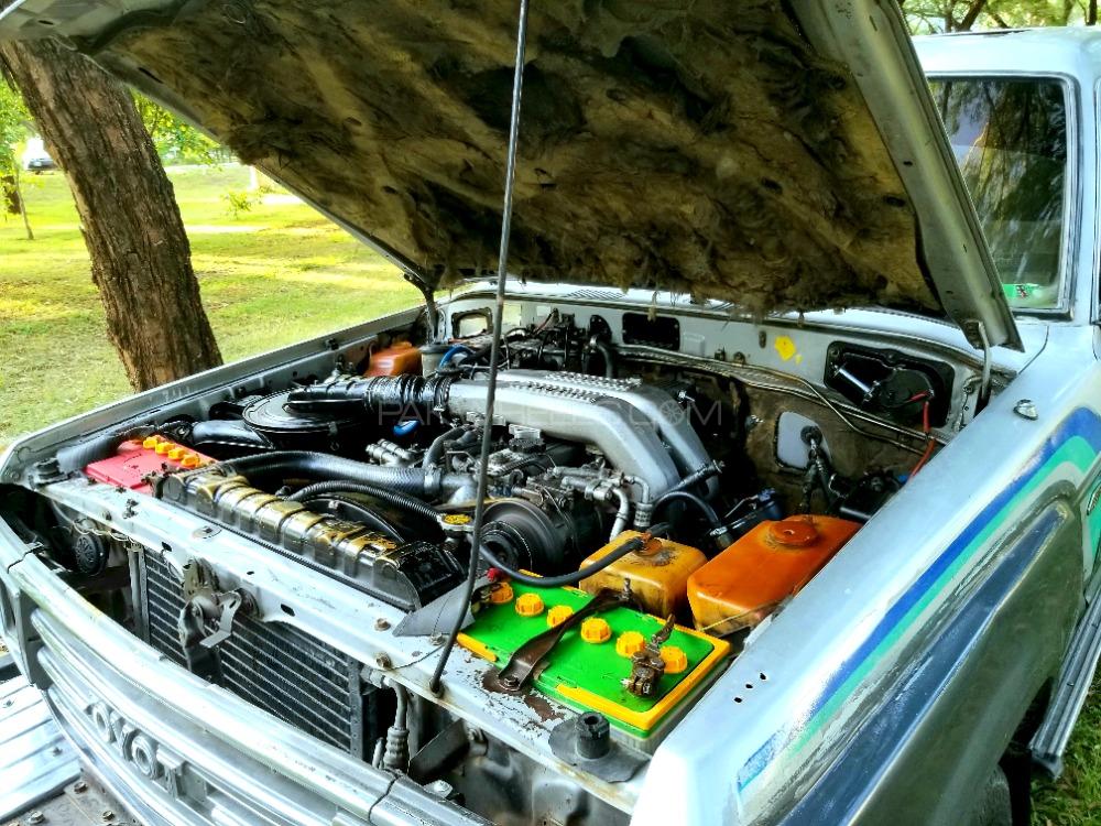 Toyota Land Cruiser - 1988  Image-1