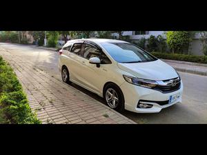 White Honda Fit 17 Cars For Sale In Islamabad Verified Car Ads Pakwheels