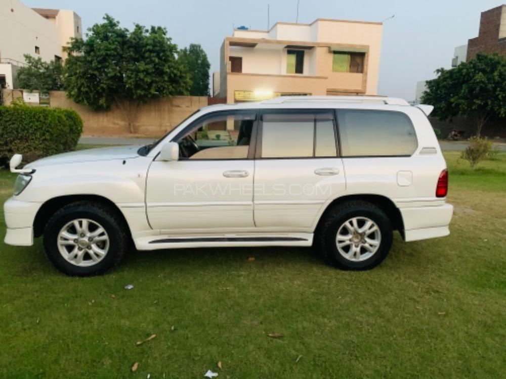 Toyota Land Cruiser 1998 for Sale in Faisalabad Toyota Land Cruiser 1998 for Sale in Faisalabad Image-3