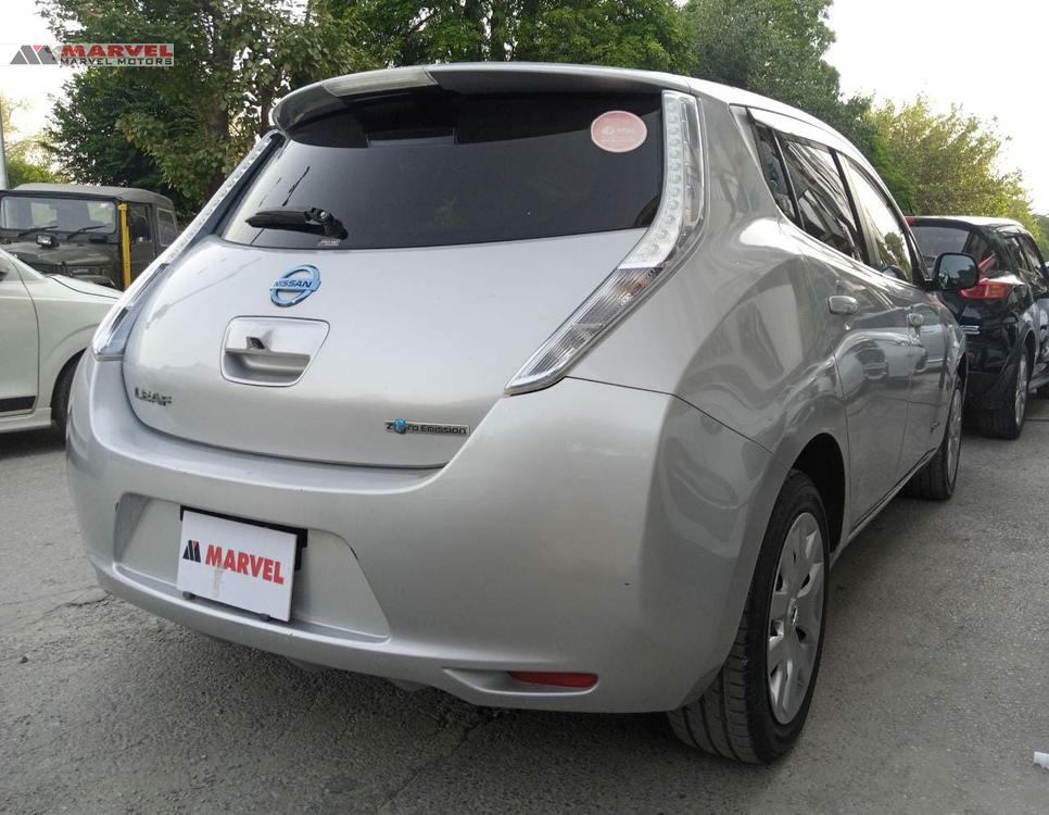Nissan Leaf 2012 for Sale in Islamabad Nissan Leaf 2012 for Sale in Islamabad Image-4