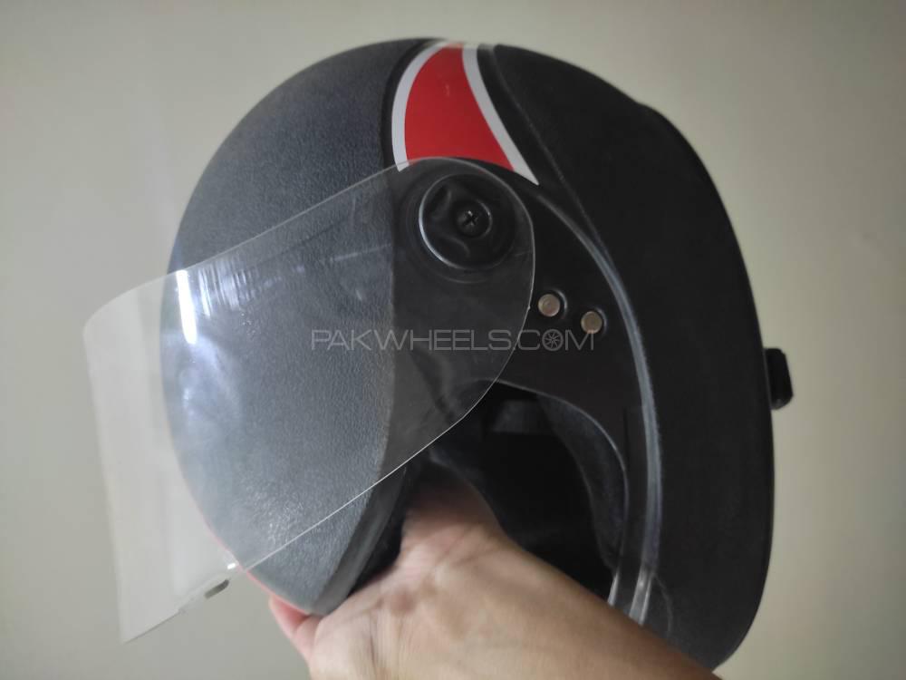 Helmet For sale Image-1