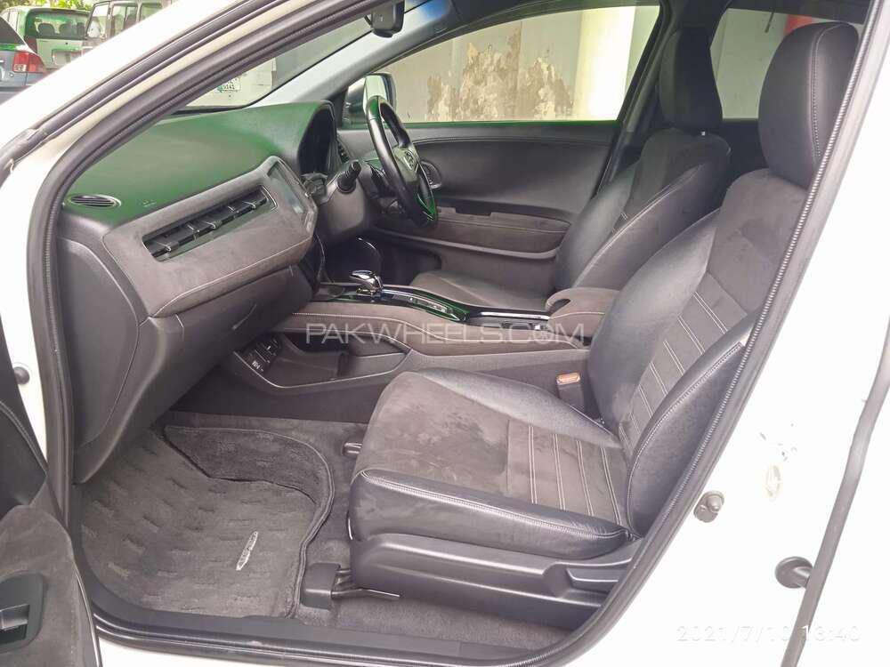 Honda Vezel 2016 for Sale in Lahore Honda Vezel 2016 for Sale in Lahore Image-10