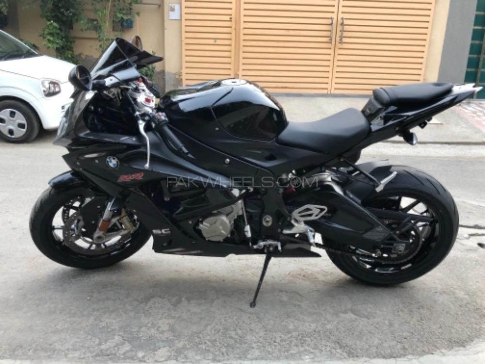 Used Bmw S1000rr 16 Bike For Sale In Lahore 3279 Pakwheels