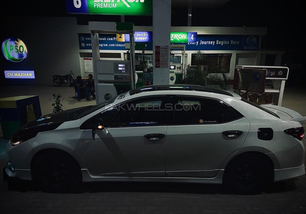 Toyota Corolla - 2016  Image-1