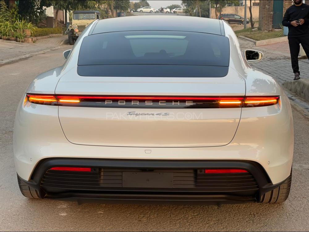 Porsche Taycan 2020 for Sale in Islamabad Porsche Taycan 2020 for Sale in Islamabad Image-5