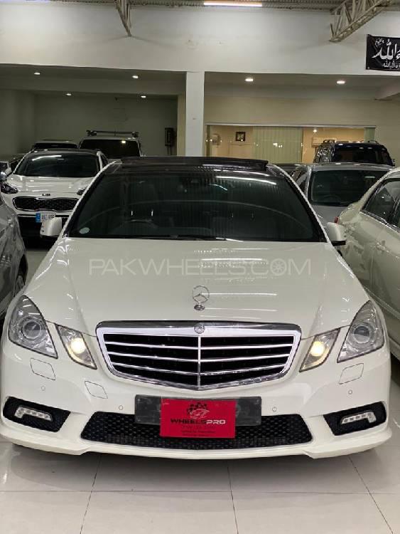 Mercedes Benz E Class 2010 for Sale in Peshawar Image-1