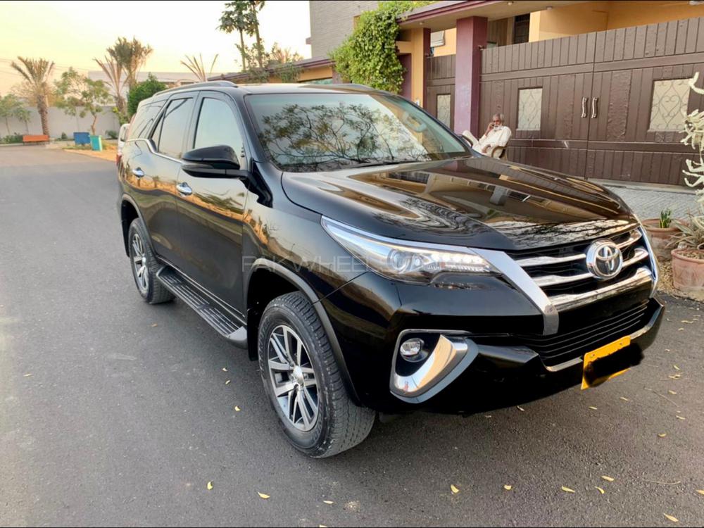 Toyota Fortuner 2018 for Sale in Karachi Image-1
