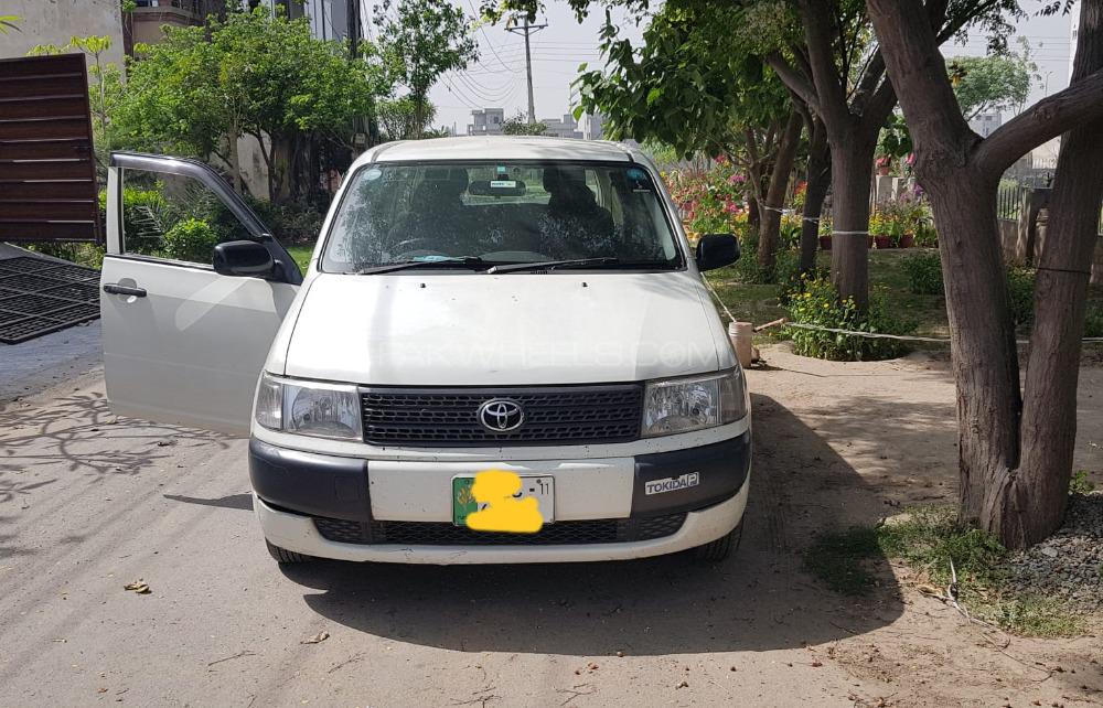 Toyota Probox 2005 for Sale in Lahore Image-1