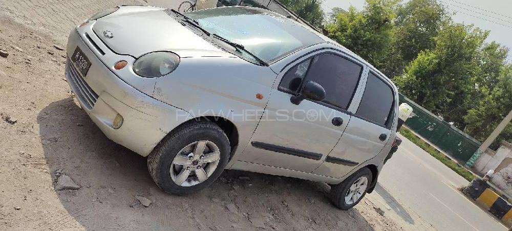 Chevrolet Exclusive 2004 for Sale in Peshawar Image-1