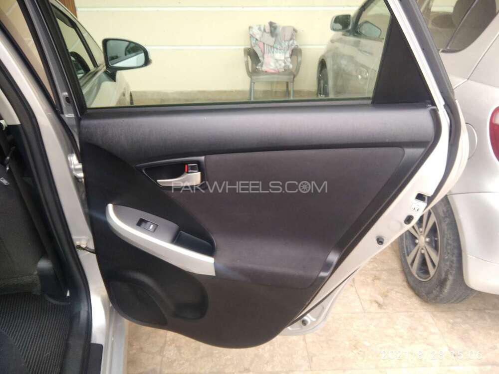 Toyota Prius 2014 for Sale in Islamabad Toyota Prius 2014 for Sale in Islamabad Image-16