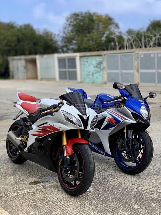 Suzuki GSX-R1000 - 2012  Image-1