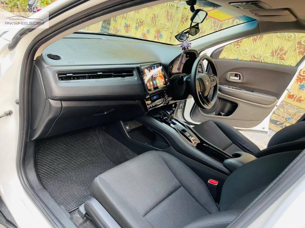 Honda Vezel 2016 for Sale in Islamabad Honda Vezel 2016 for Sale in Islamabad Image-12
