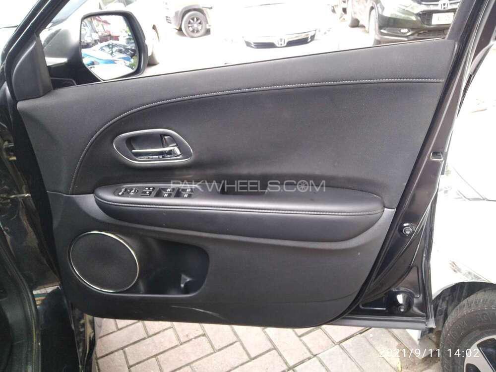 Honda Vezel 2015 for Sale in Islamabad Honda Vezel 2015 for Sale in Islamabad Image-14