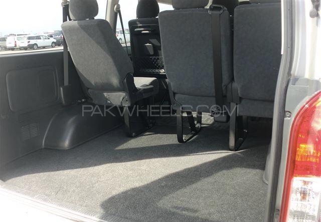 Toyota Hiace 2016 for Sale in Karachi Toyota Hiace 2016 for Sale in Karachi Image-13