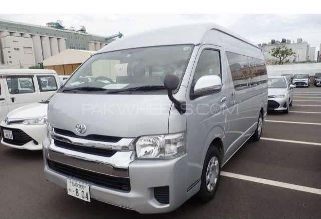 Toyota Hiace 2016 for Sale in Karachi Toyota Hiace 2016 for Sale in Karachi Image-14