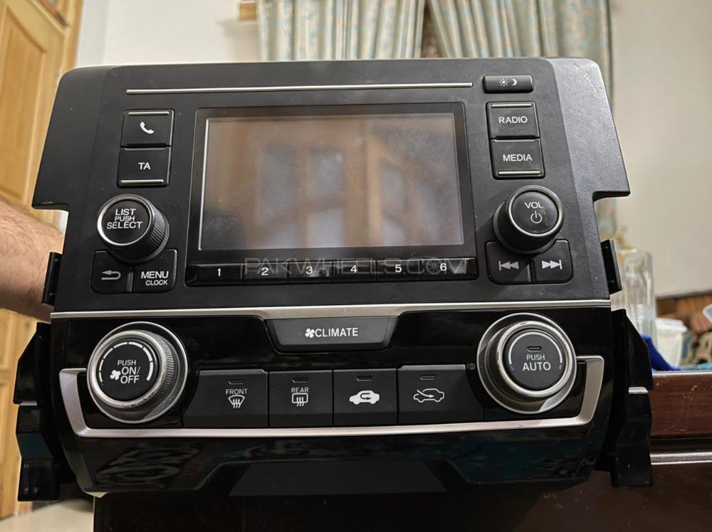 Climate control plus music system for civic in genuine condition  Image-1