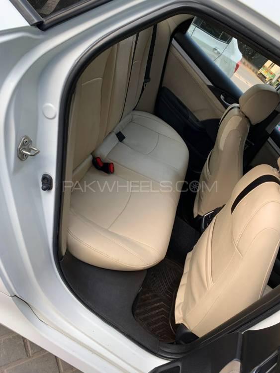 Honda Civic 2017 for Sale in Lahore Honda Civic 2017 for Sale in Lahore Image-11
