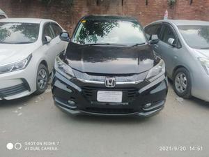 Honda Vezel Hybrid X 2014 for Sale in Lahore