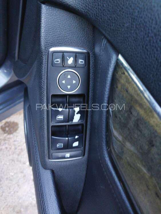 Mercedes Benz C Class 2007 for Sale in Islamabad Mercedes Benz C Class 2007 for Sale in Islamabad Image-13
