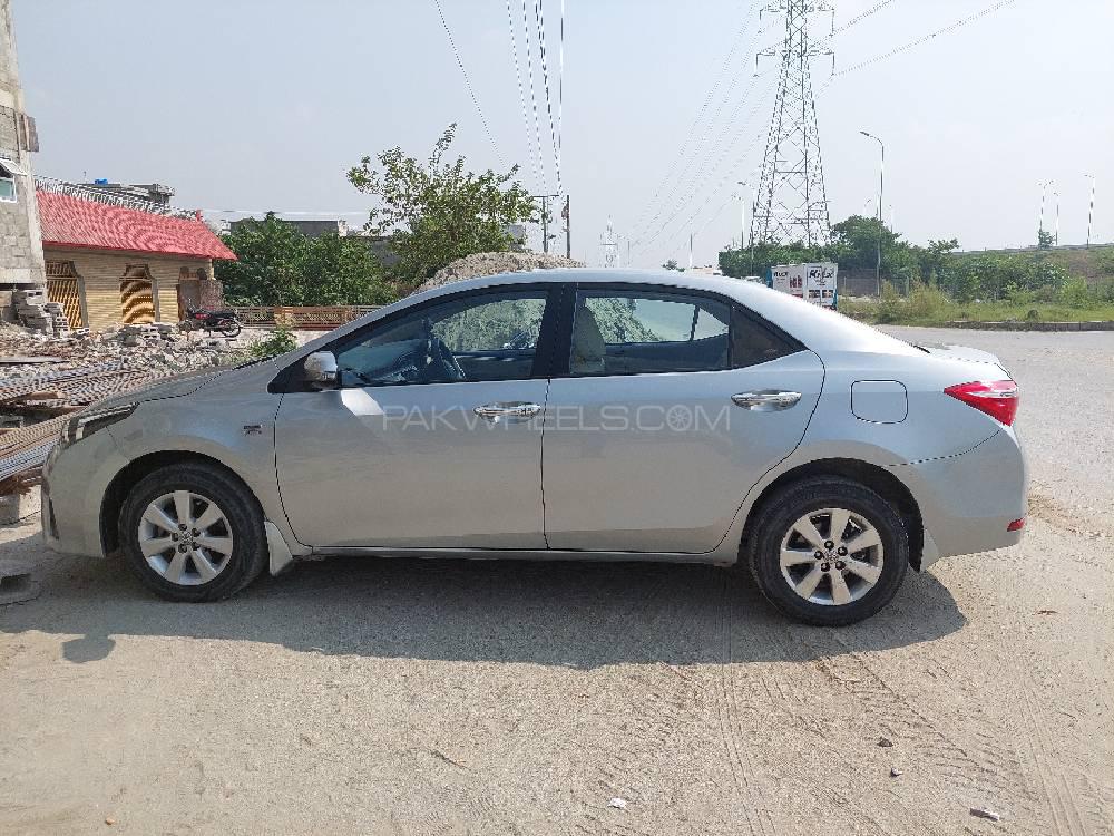 Toyota Corolla 2015 for Sale in Islamabad Image-1