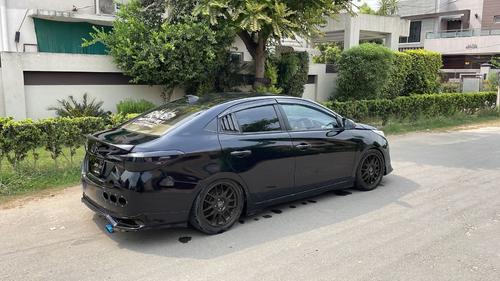 ٹویوٹا یارس سیڈان - 2021