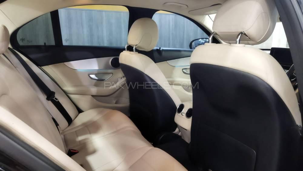 Mercedes Benz C Class 2018 for Sale in Lahore Image-1