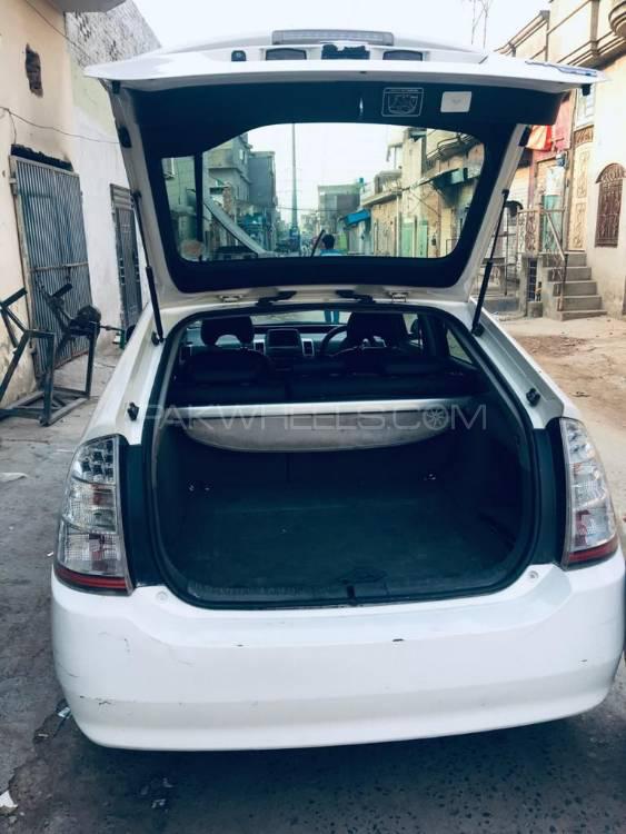 Toyota Prius 2008 for Sale in Gujranwala Toyota Prius 2008 for Sale in Gujranwala Image-4