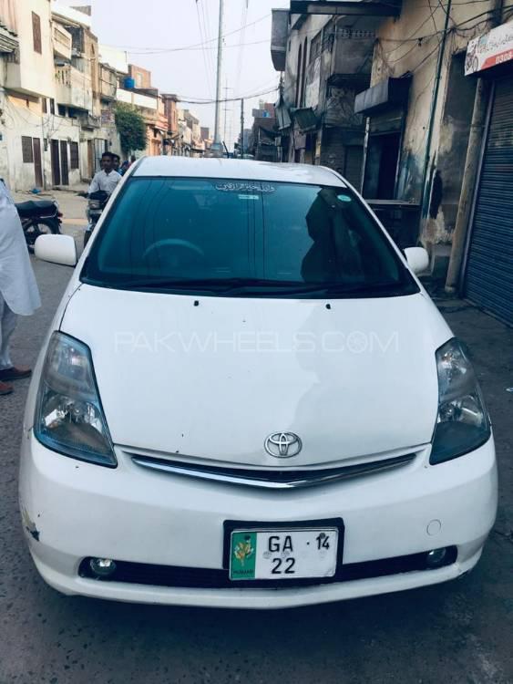 Toyota Prius 2008 for Sale in Gujranwala Toyota Prius 2008 for Sale in Gujranwala Image-5