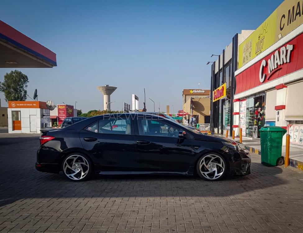 Toyota Corolla - 2017  Image-1