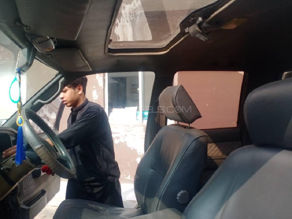 Toyota Hilux 1995 for Sale in Phalia Toyota Hilux 1995 for Sale in Phalia Image-5