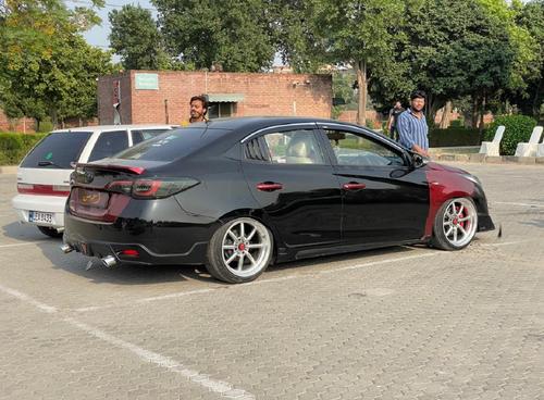 Toyota Yaris Sedan - 2021