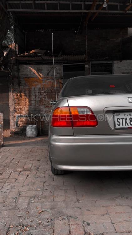 Honda Civic - 2000  Image-1