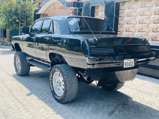 کرائسلر پلیماؤتھ وائیجر - 1968 MONSTER TRUCK کرائسلر پلیماؤتھ وائیجر - 1968 MONSTER TRUCK Image-5