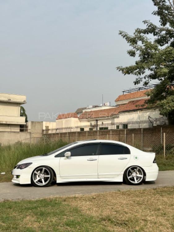 ہونڈا سوک - 2010  ہونڈا سوک - 2010  Image-5