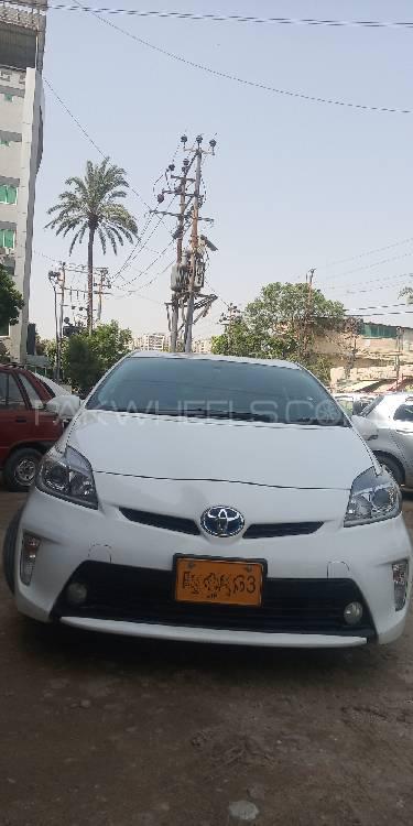 ٹویوٹا پرایوس 2014 for Sale in کراچی Image-1