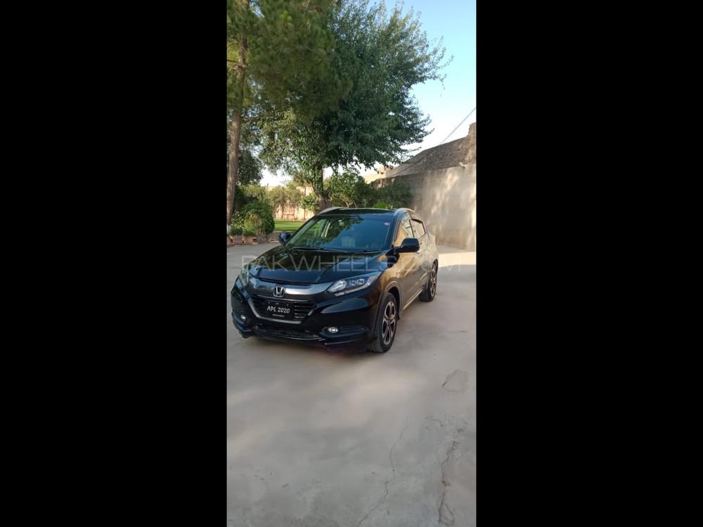 Honda Vezel 2015 for Sale in Peshawar Image-1