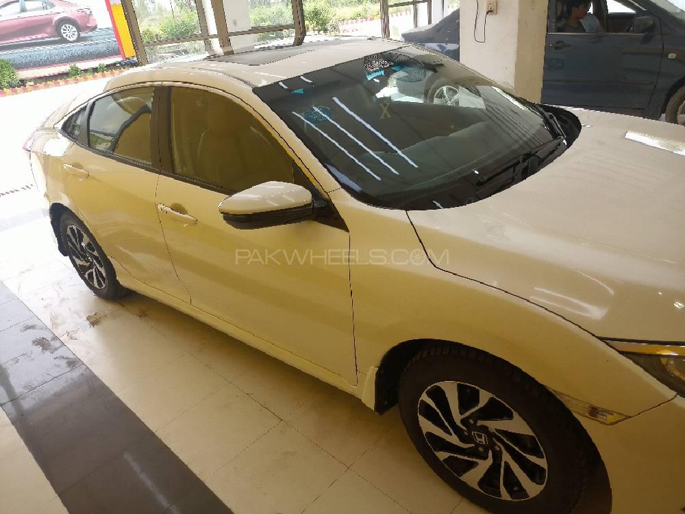 Honda Civic 2017 for Sale in Bhalwal Image-1