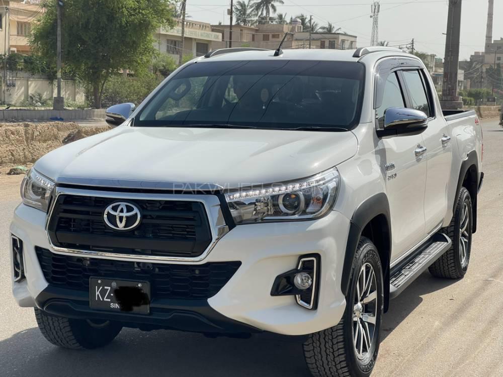 Toyota Hilux 2021 for Sale in Karachi Image-1