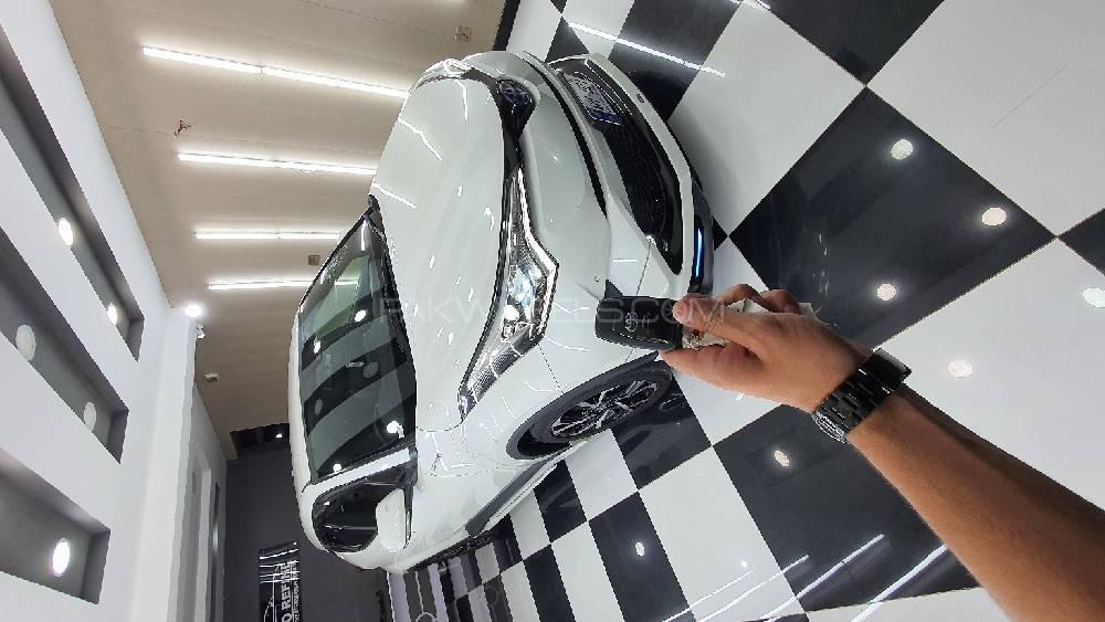 Toyota C-HR 2018 for Sale in Rawalpindi Toyota C-HR 2018 for Sale in Rawalpindi Image-7