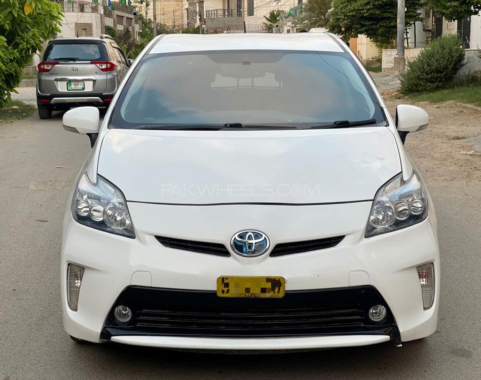 Toyota Prius 2013 for Sale in Karachi Image-1