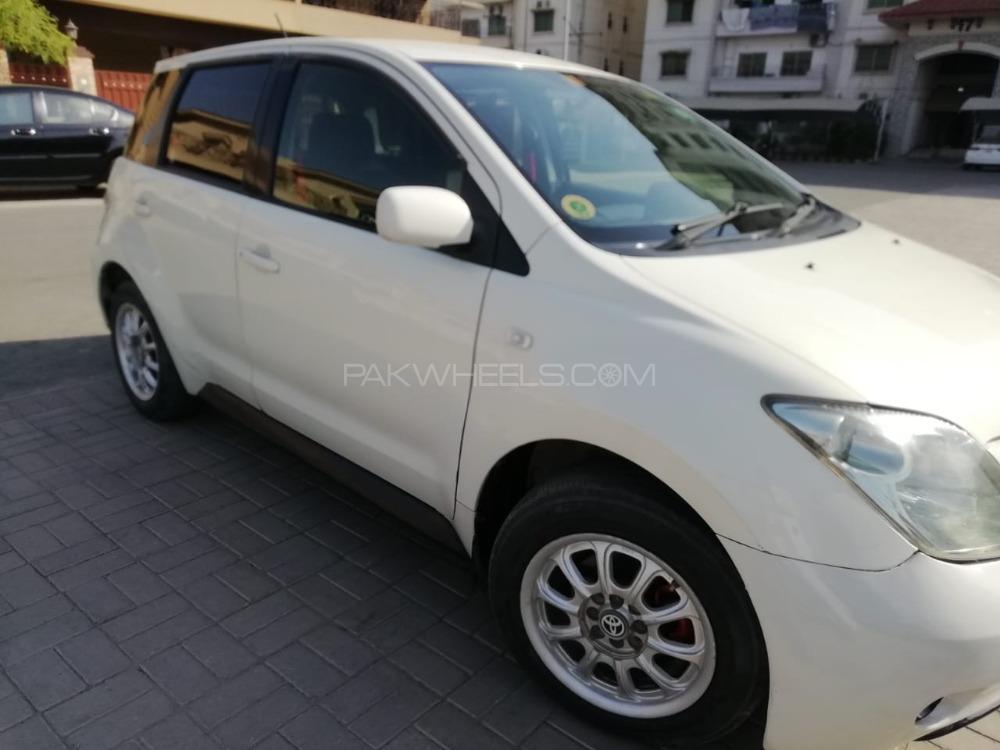 Toyota IST 2006 for Sale in Dera ismail khan Image-1