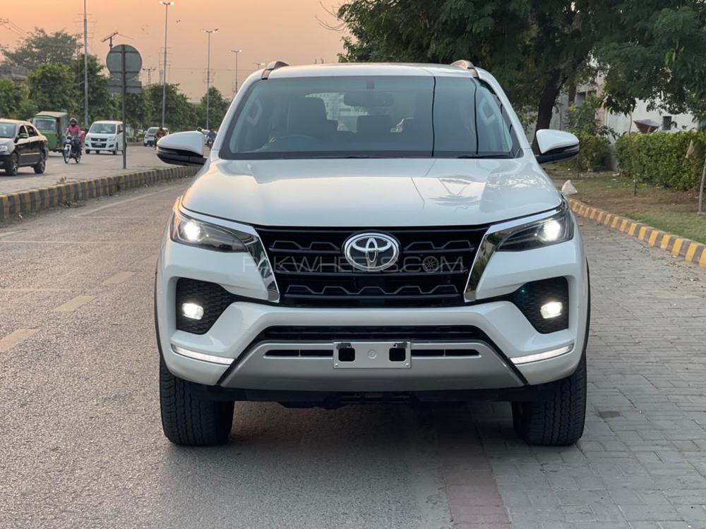 Toyota Fortuner 2021 for Sale in Lahore Image-1