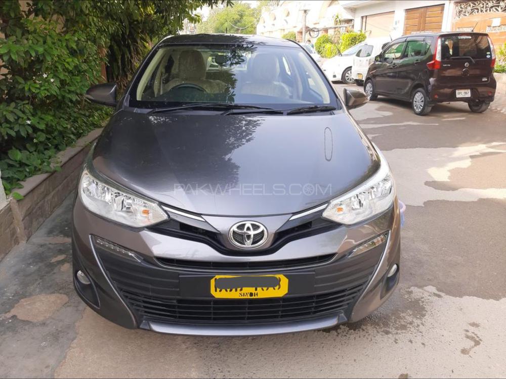 Toyota Yaris Sedan 2021 for Sale in Karachi Image-1