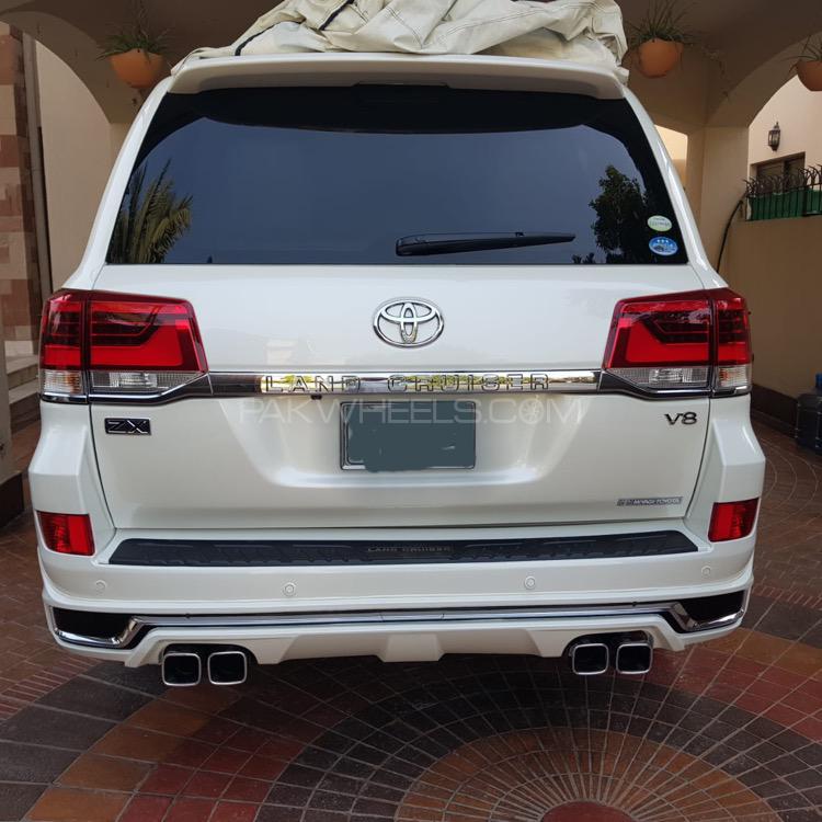 Toyota Land Cruiser 2010 for Sale in Faisalabad Toyota Land Cruiser 2010 for Sale in Faisalabad Image-2