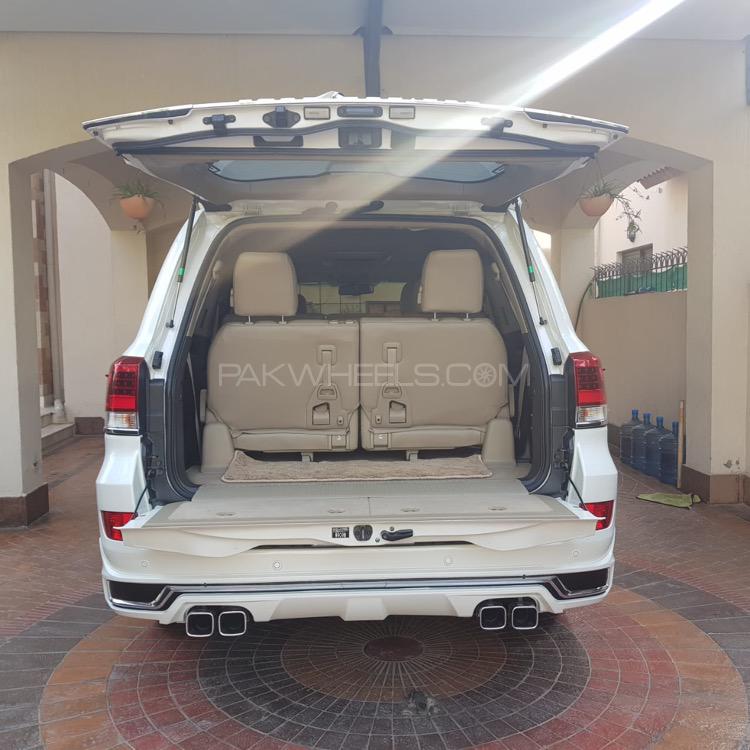 Toyota Land Cruiser 2010 for Sale in Faisalabad Toyota Land Cruiser 2010 for Sale in Faisalabad Image-7
