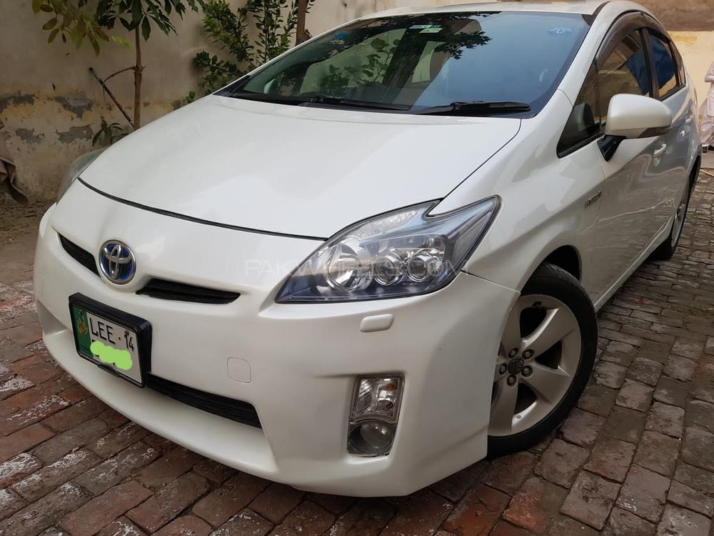 Toyota Prius 2011 for Sale in Lahore Toyota Prius 2011 for Sale in Lahore Image-3
