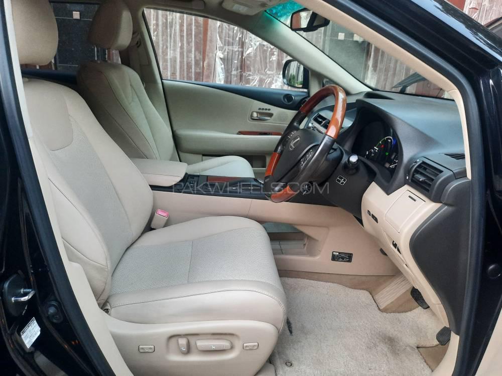 Lexus RX Series 2010 for Sale in Karachi Lexus RX Series 2010 for Sale in Karachi Image-12