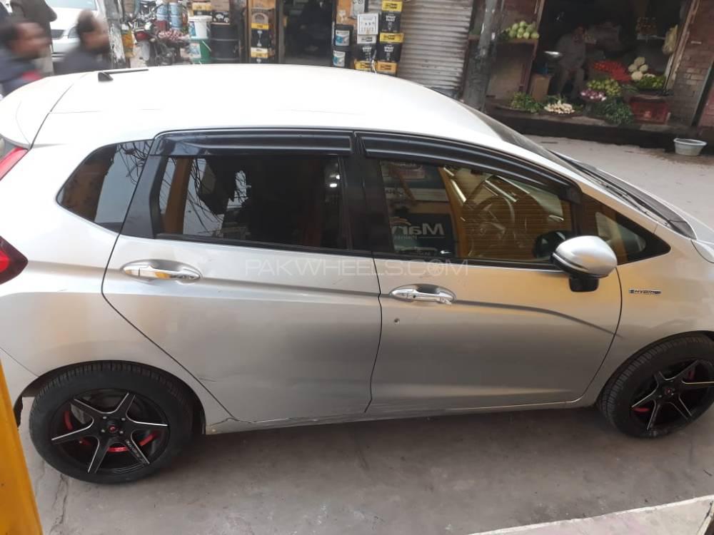 Honda Fit 2014 for Sale in Sialkot Honda Fit 2014 for Sale in Sialkot Image-5
