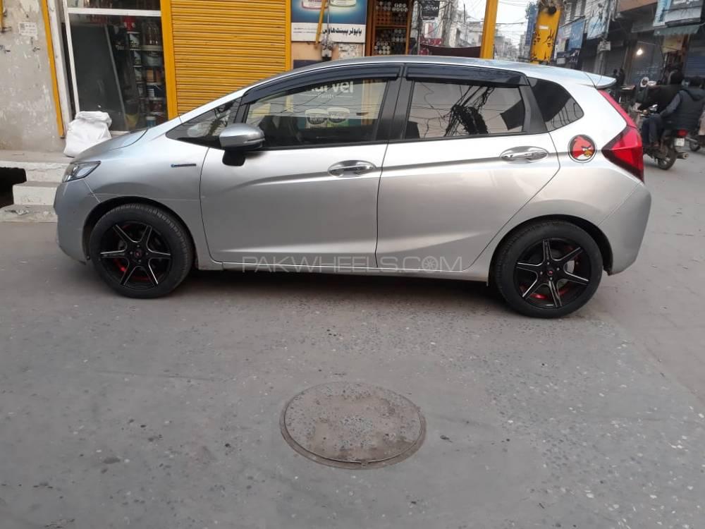 Honda Fit 2014 for Sale in Sialkot Honda Fit 2014 for Sale in Sialkot Image-3